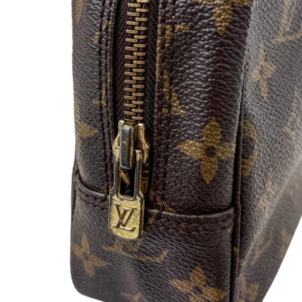 23 1814 07 LOUIS VUITTON True Toilet 23 Clutch Bag Monogram