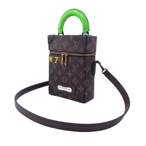 23035399 01 Louis Vuitton Alma PM Epi Noir Tote Bag