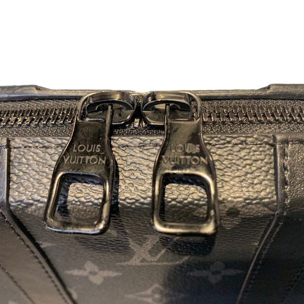 23040284 11 Louis Vuitton Soft Trunk Wallet Leather Black