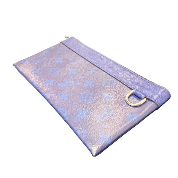 23045710 14 Louis Vuitton Pochette Discovery Taigarama Clutch