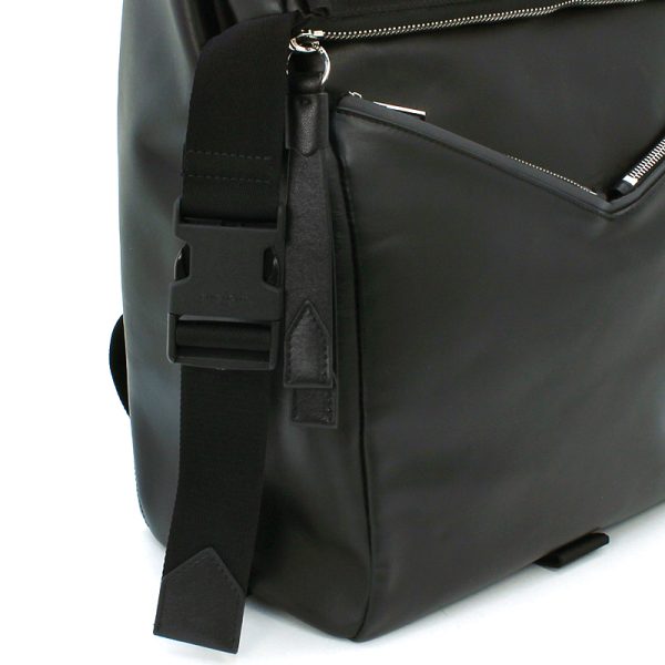 230704 bg1 5 7 Givenchy Downtown Backpack Rucksack Leather Black