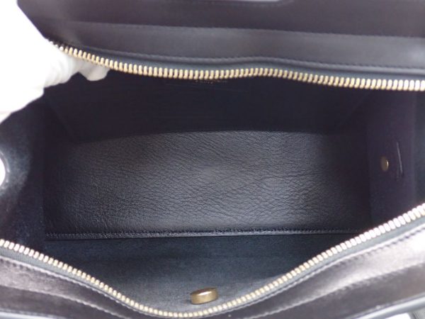 231120tjno12 12 Gucci Black GG Emboss Medium Messenger Bag