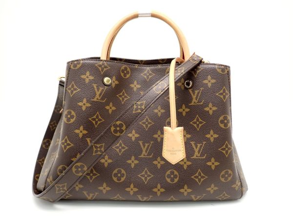 23420tjno12 01 Louis Vuitton Discovery Bum Bag NM Taurillon