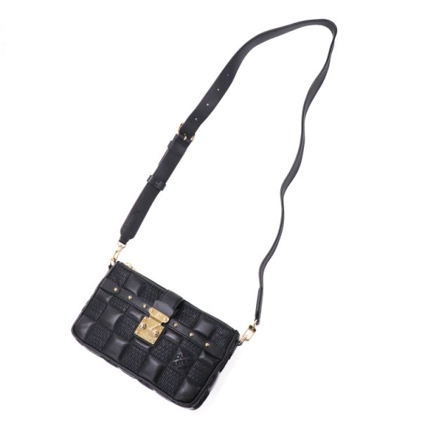 24 0088 10 Louis Vuitton Pochette Troca Crossbody Bag Black