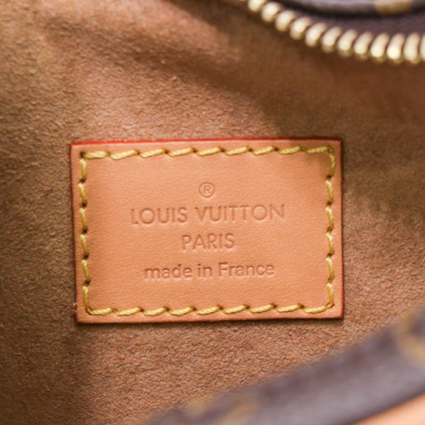 24 0517 12 Louis Vuitton Loop Handbag Brown