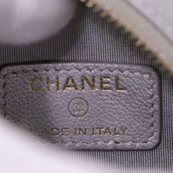 24 0733 11 Chanel 19 Shoulder Bag Gray