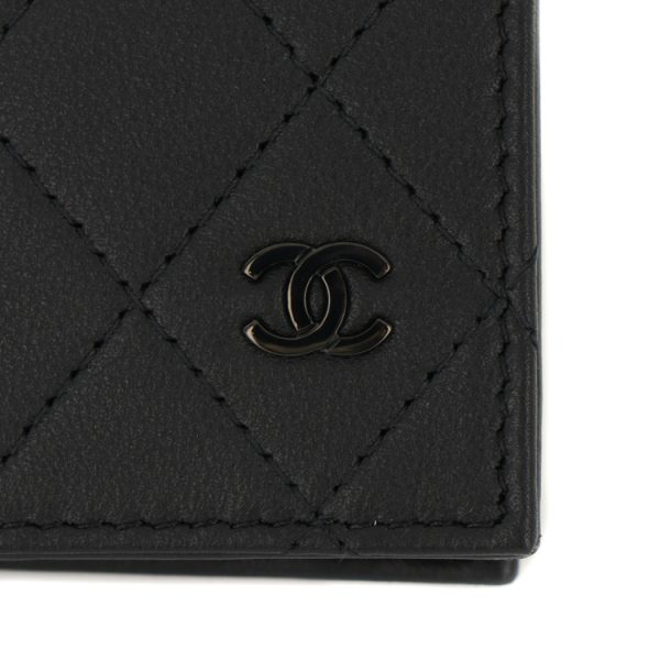 24 1221 07 Chanel Mini Matelasse Card Case Black