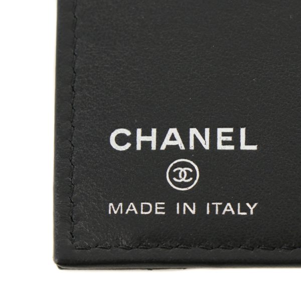 24 1221 09 Chanel Mini Matelasse Card Case Black