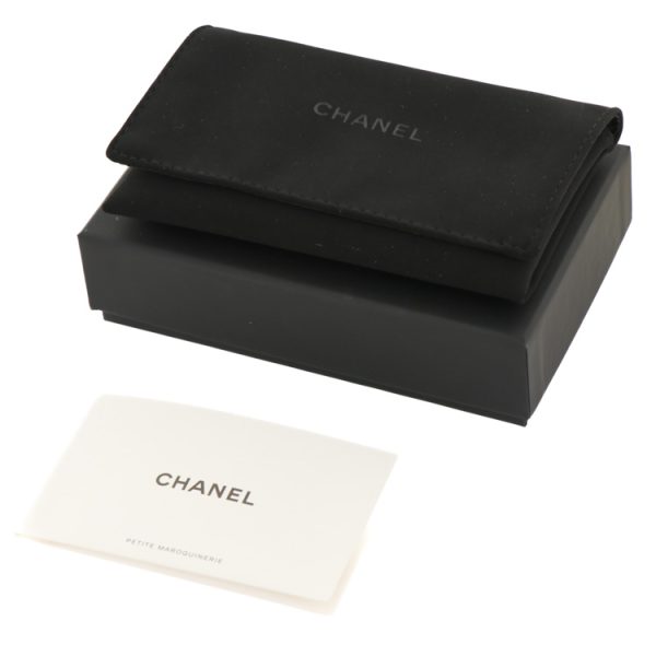 24 1221 11 Chanel Mini Matelasse Card Case Black