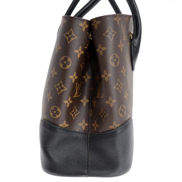 24 2284 03 Louis Vuitton Flandrine 2WAY Bag