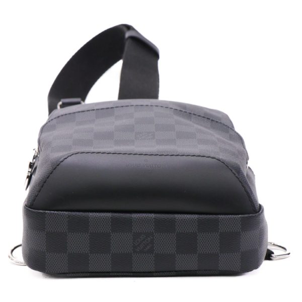 24 90737 09 Louis Vuitton Avenue Sling Bag Gray