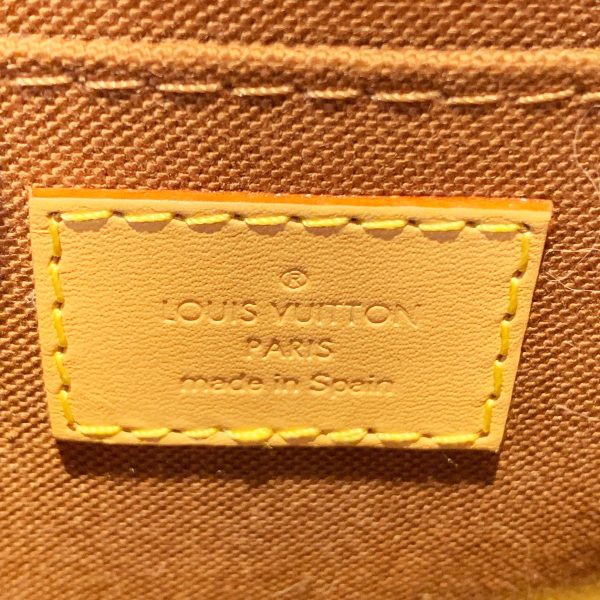 24005262 08 Louis Vuitton Petite Sac Plat Monogram Canvas Shoulder Bag