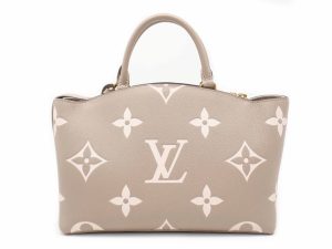 24027400121 01 Gucci GG Supreme Shoulder Bag Tote Bag 2WAY Beige