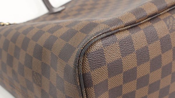 24100266 07 Louis Vuitton Neverfull GM Damier Shoulder Bag