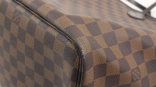 24100266 10 Louis Vuitton Neverfull GM Damier Shoulder Bag