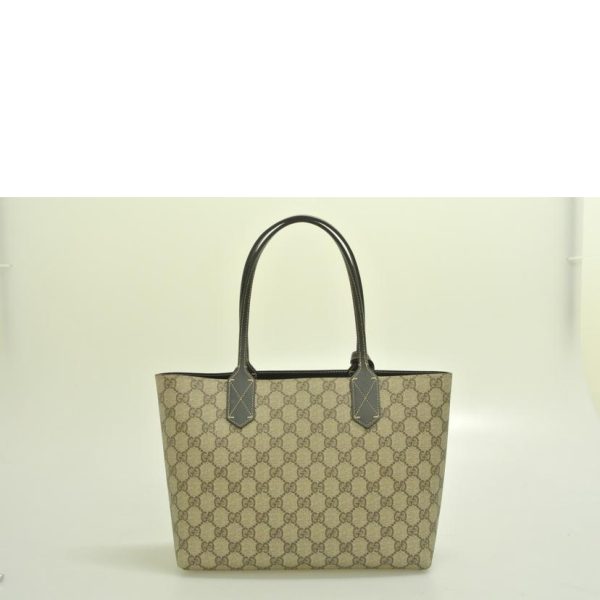 24195 2 Gucci GG Supreme Reversible Tote Bag Biege