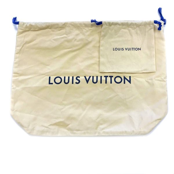 31008799315 82 15u Louis Vuitton Lock Me Ever MM Shoulder Bag Red