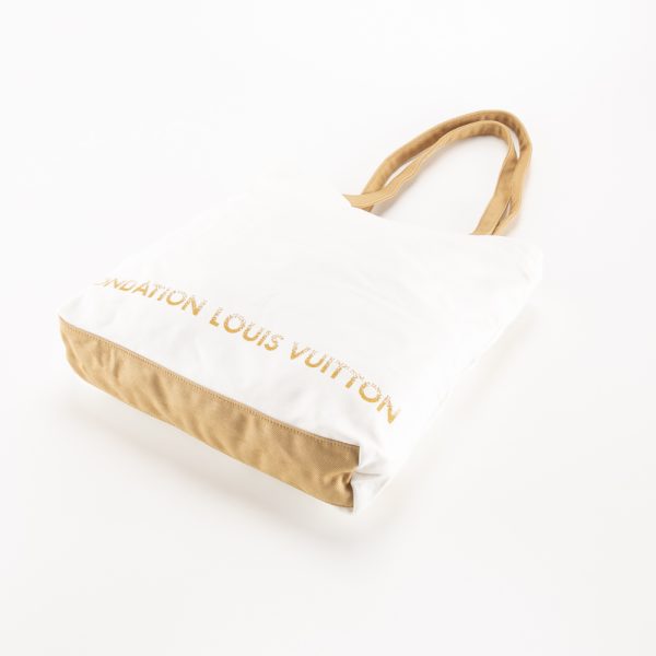 320200kwa390324 3 Louis Vuitton Foundation LV Tote Bag