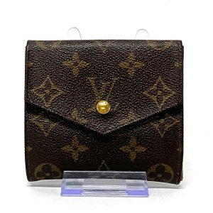 36903097 1 Louis Vuitton Wilshire MM Bag Vernis Amarante