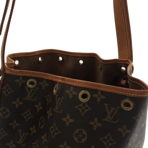 37415058 11 Louis Vuitton Petit Noe Shoulder Bag Monogram