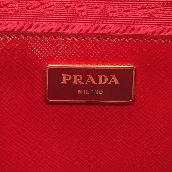 37741618 7 Prada Handbag Enamel Leather Flower Red x White