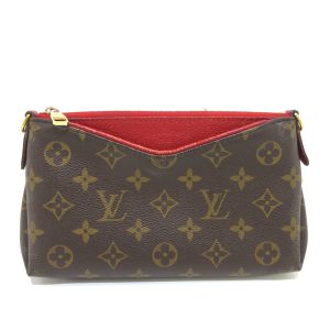 37900607 1 Louis Vuitton Taysienne Rose Semi shoulder Bag