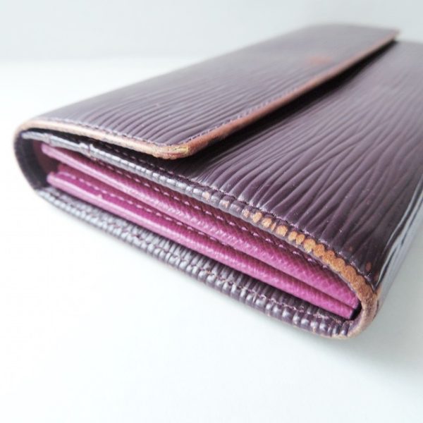 37911911 9 Louis Vuitton Portefeuille Sarah Long Wallet Cassis Epi