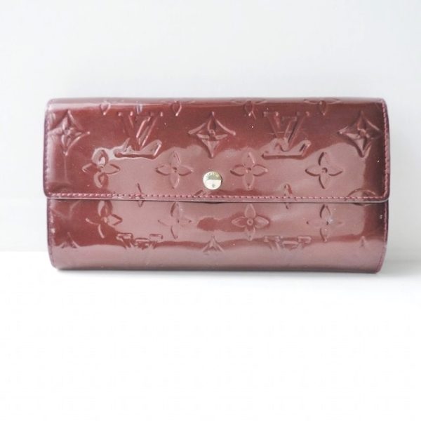 37918569 1 Louis Vuitton Portefeuille Sarah NM Long Wallet Fauvist Patent Rouge