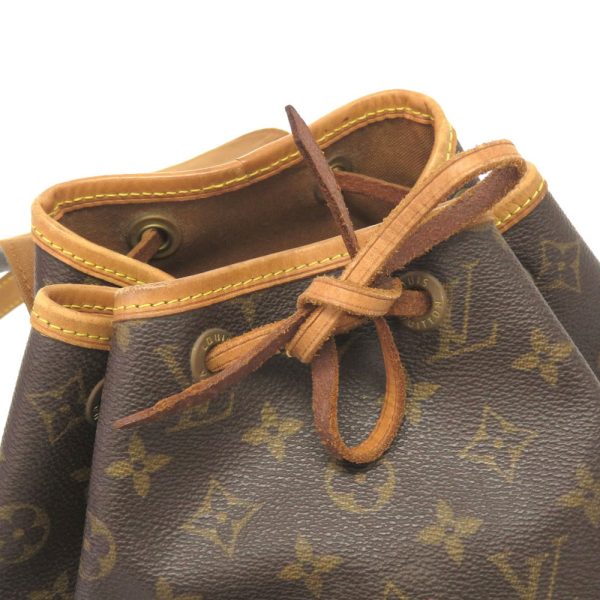 3i0105giz5 5 LOUIS VUITTON Montsouris MM Backpack Monogram