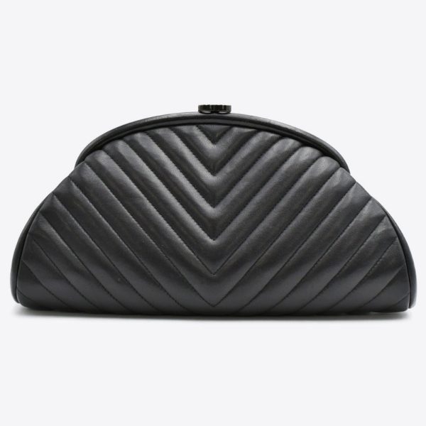 4023e130019 2 Chanel Clutch Bag Lambskin Black