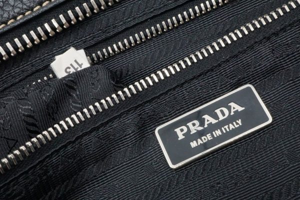 40379 8692h 10 Prada Shoulder Bag Leather Black