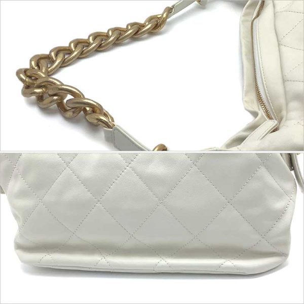 40829005 5 Chanel Hobo Bag Calfskin Matelasse Antique Hardware Gold White