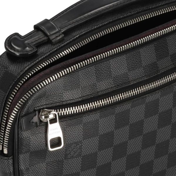 45784 8 Louis Vuitton Umbraer Damier Graphite