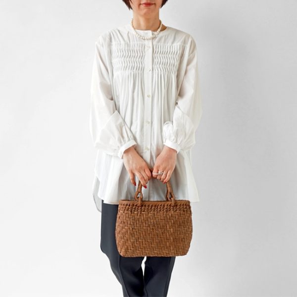 5 Kagoya Wild Grape Small White Leather Basket Bag Brown