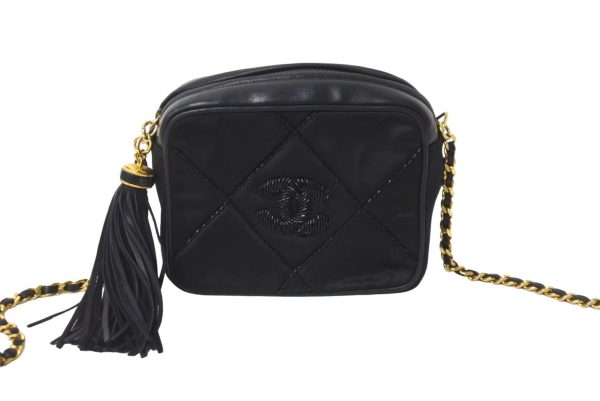 58679 d2 Chanel Chain Shoulder Bag Black