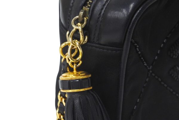 58679 d6 Chanel Chain Shoulder Bag Black