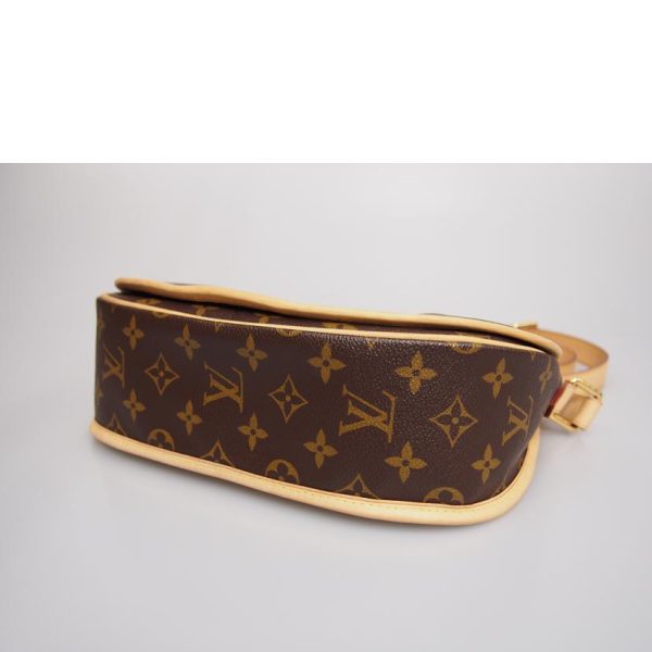 61907 3 Louis Vuitton Menilmontant Monogram