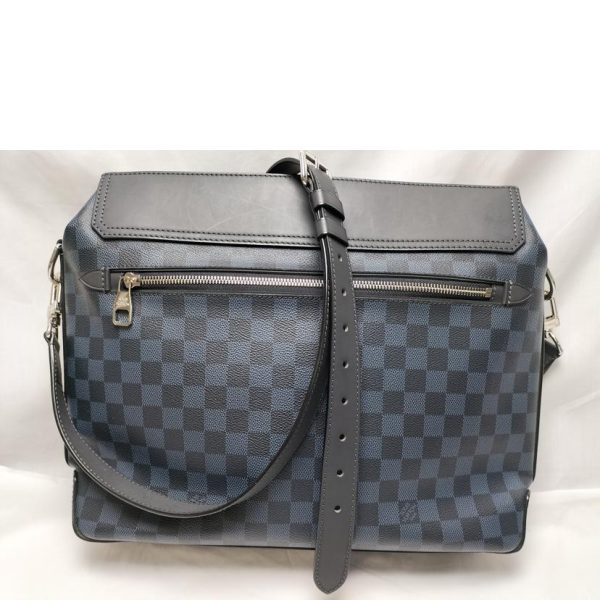 71215 2 Louis Vuitton Messenger Greenwich Damier Graphite Black Shoulder Bag