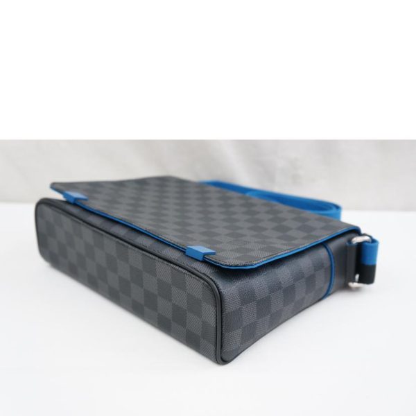 75169 4 Louis Vuitton District PM Damier Graphite