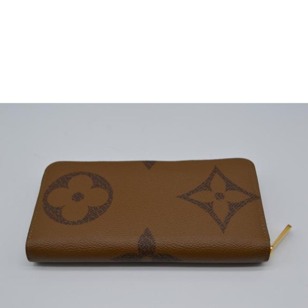 77158 2 Louis Vuitton Zippy Wallet Monogram Giant Maron