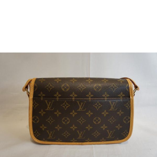 78197 2 Louis Vuitton Sologne