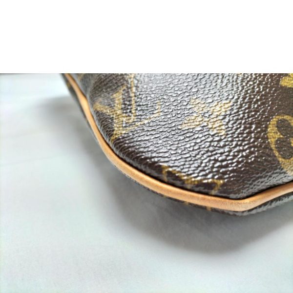 79666 6 Louis Vuitton Pochette Bosfort Monogram Bag