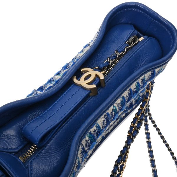 800000117070000 10 Chanel Gabriel de Chanel Small Hobo Blue GoldSilver