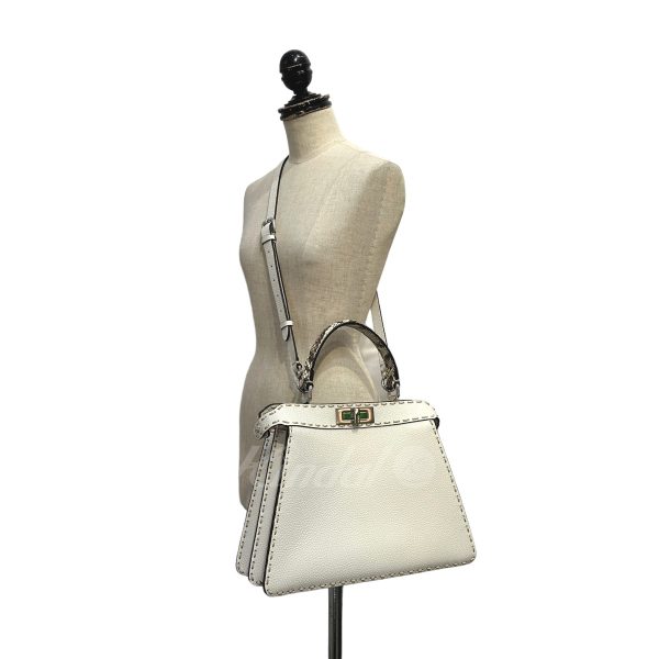 8003001107909 11 Fendi Peekaboo Medium Iseeu Small Leather 2way Bag White