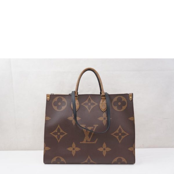 84808 2 Louis Vutton On The Go MM Monogram Giant Bag