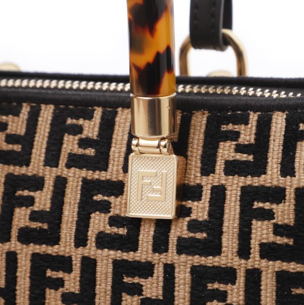 8bs067 aq0x08 Fendi By The Way Mini Shoulder Bag Black