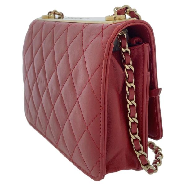 9107199 02 Chanel Chain Wallet Matelasse Lambskin Red