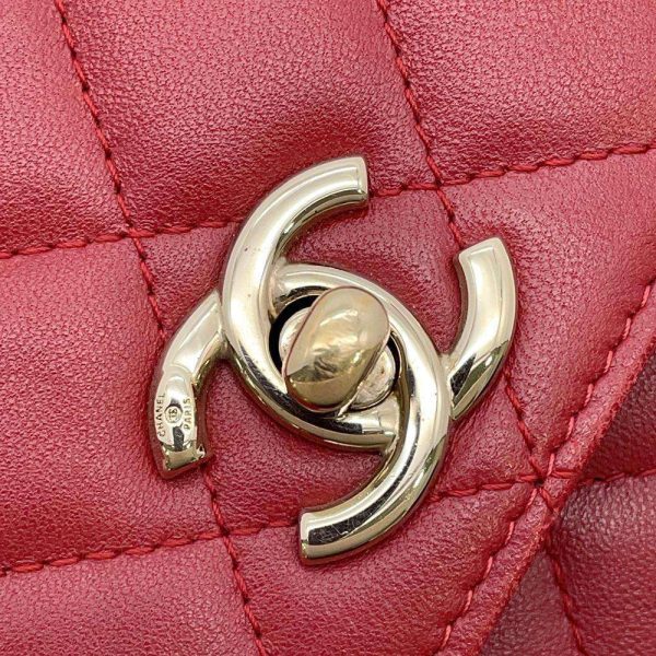 9107199 12 Chanel Chain Wallet Matelasse Lambskin Red