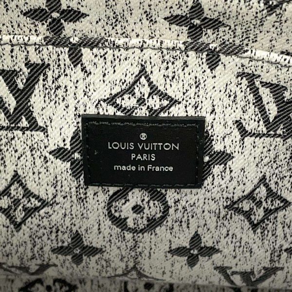 9441408 15 Louis Vuitton On the Go MM Tote Bag Denim Gray