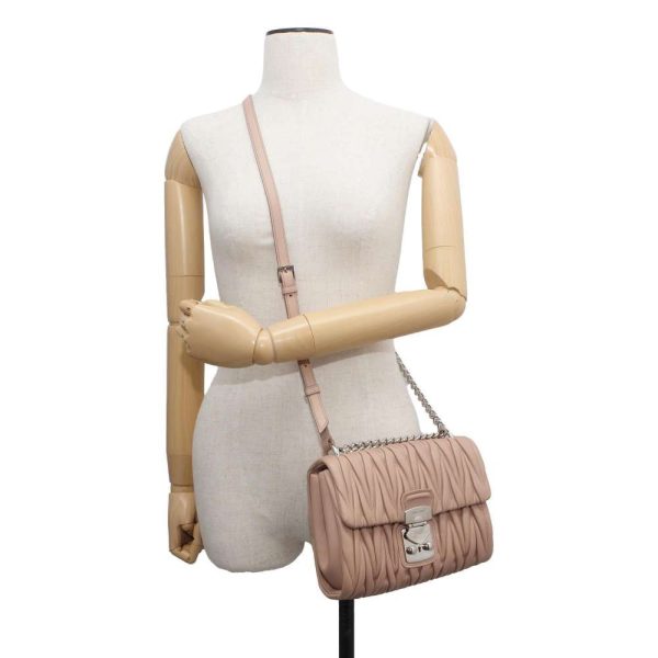 9538597 04 Miu Miu Matelasse Shoulder Bag Pink Beige